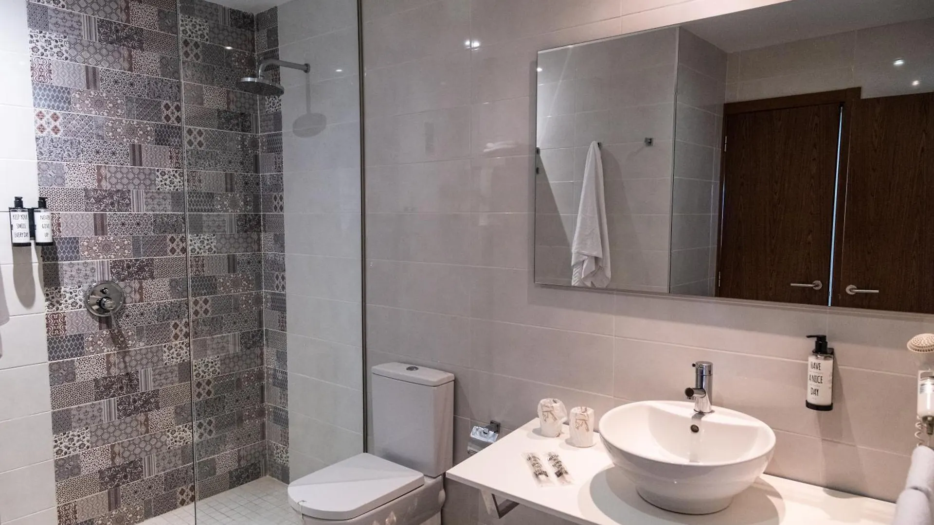 Hotel Adonis Plaza Santa Cruz de Tenerife 3*,  Spain