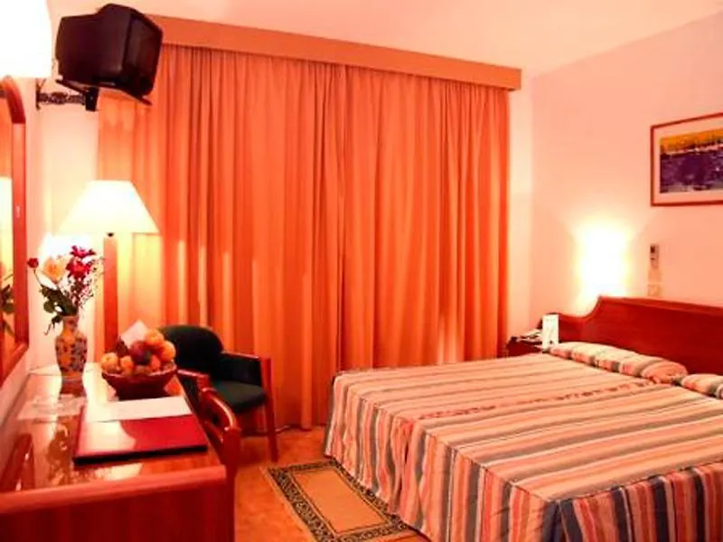 Hotel Adonis Plaza Santa Cruz de Tenerife 3*,  Spanien